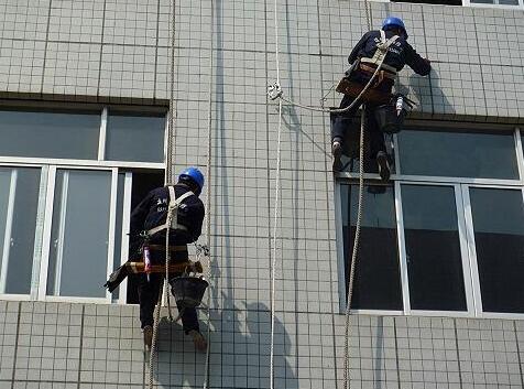 外墻防水刻不容緩，具體施工補漏方案如下